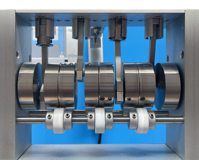 COMPUTER CONTROLLED BALANCE OF RECIPROCATING MASSES UNIT - MBMRC COMPUTER CONTROLLED BALANCE OF RECIPROCATING MASSES UNIT - MBMRC