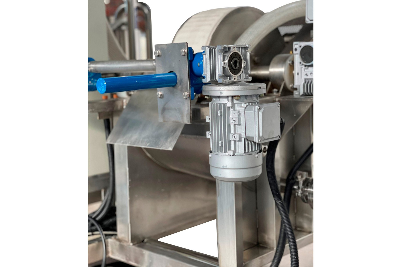 COMPUTER CONTROLLED DRUM CELL FILTER - PFTC COMPUTER CONTROLLED DRUM CELL FILTER - PFTC