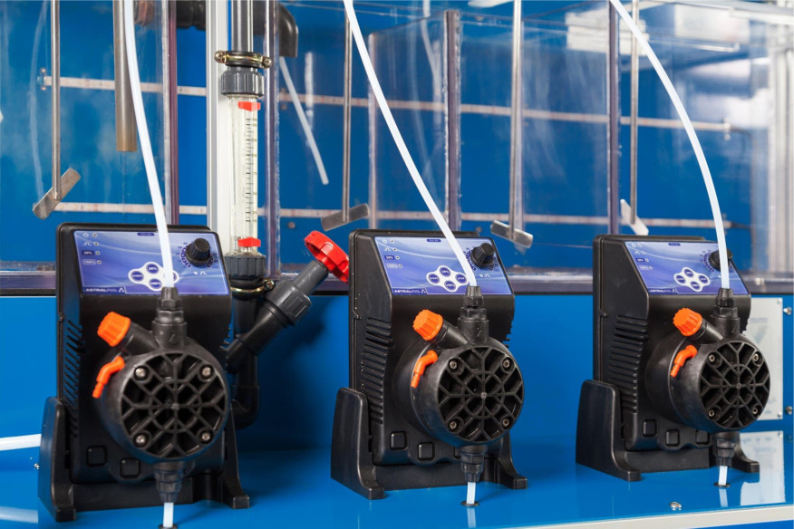 COMPUTER CONTROLLED SEDIMENTATION, PRECIPITATION AND FLOCCULATION UNIT - SPFC